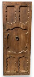 PTCI506 - Porta de entrada, em nogueira, época de 1700, medidas cm L 91 x A 235